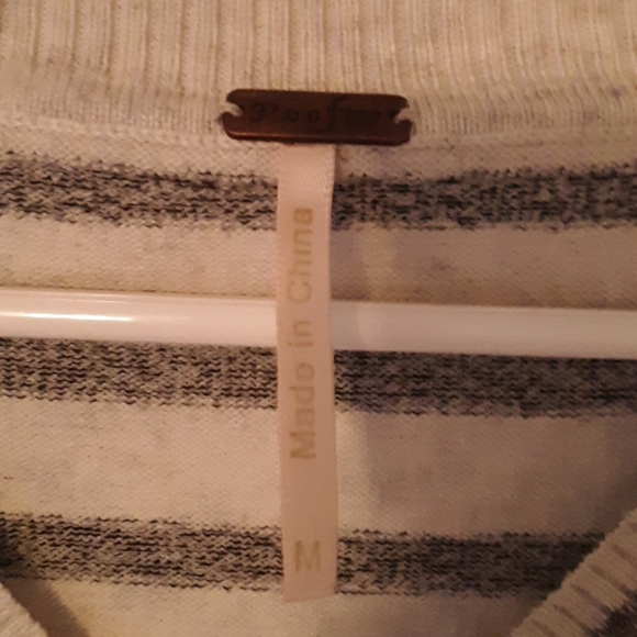 Sweater - Picture 2 of 3